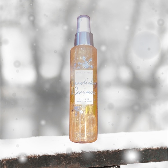 Snowflakes and Cashmere Diamond Shimmer Mist 4.9 oz - Picture 3 of 9